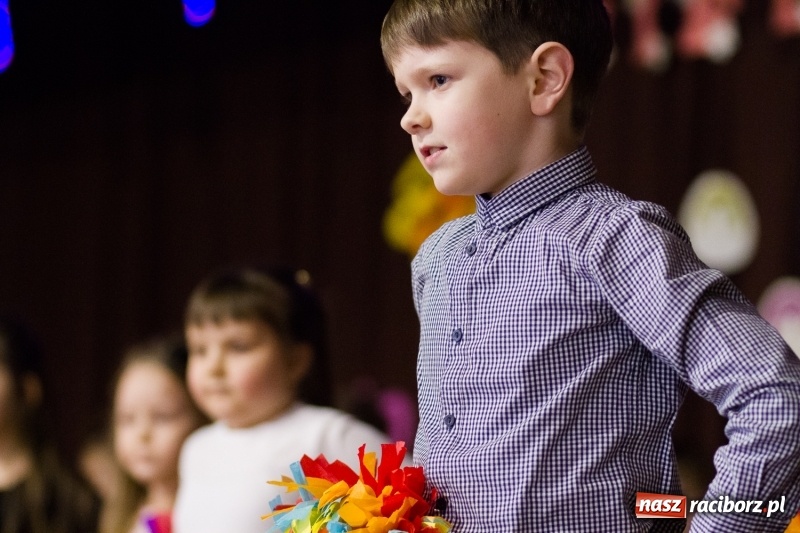 Zdjęcie w galerii na portalu naszraciborz.pl: Kiermasz Wielkanocny w Krzanowicach FOTO  wiadomości z regionu