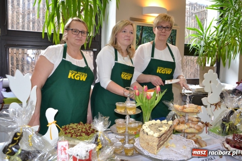 Zdjęcie w galerii na portalu naszraciborz.pl: Kiermasz Wielkanocny w Tworkowie WIDEO wiadomości z regionu