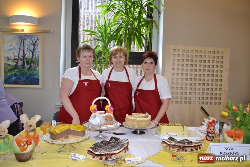 Zdjęcie w galerii na portalu naszraciborz.pl: Kiermasz Wielkanocny w Tworkowie WIDEO wiadomości z regionu
