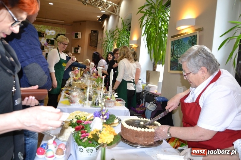Zdjęcie w galerii na portalu naszraciborz.pl: Kiermasz Wielkanocny w Tworkowie WIDEO wiadomości z regionu