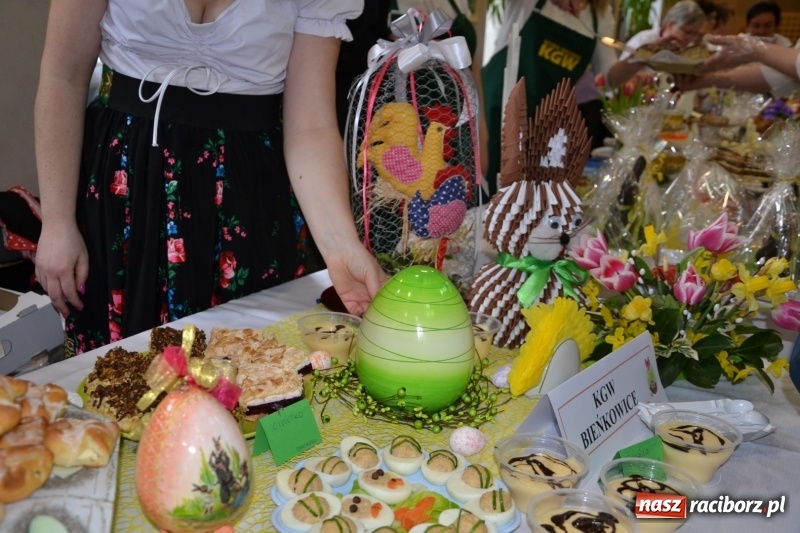 Zdjęcie w galerii na portalu naszraciborz.pl: Kiermasz Wielkanocny w Tworkowie WIDEO wiadomości z regionu