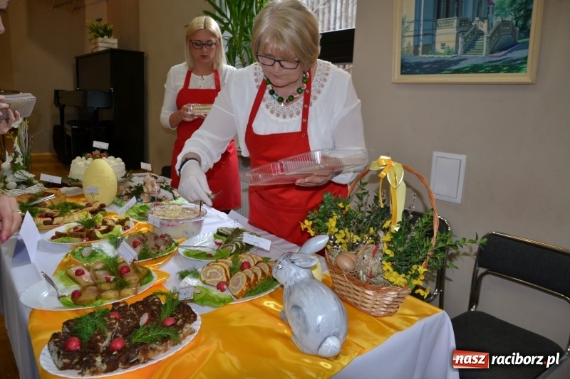 Zdjęcie w galerii na portalu naszraciborz.pl: Kiermasz Wielkanocny w Tworkowie WIDEO wiadomości z regionu