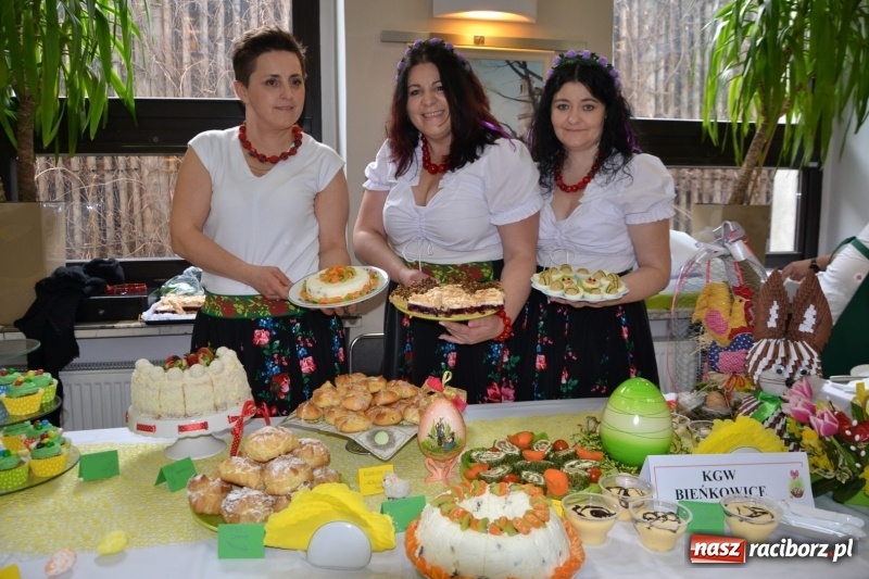 Zdjęcie w galerii na portalu naszraciborz.pl: Kiermasz Wielkanocny w Tworkowie WIDEO wiadomości z regionu