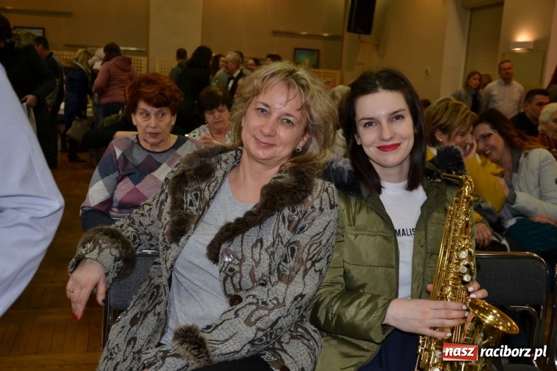 Zdjęcie w galerii na portalu naszraciborz.pl: Kiermasz Wielkanocny w Tworkowie WIDEO wiadomości z regionu