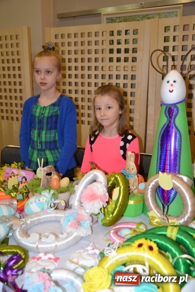 Zdjęcie w galerii na portalu naszraciborz.pl: Kiermasz Wielkanocny w Tworkowie WIDEO wiadomości z regionu
