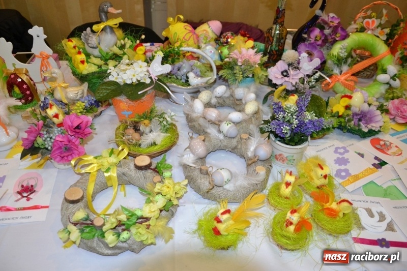 Zdjęcie w galerii na portalu naszraciborz.pl: Kiermasz Wielkanocny w Tworkowie WIDEO wiadomości z regionu