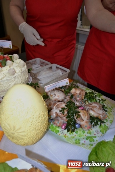 Zdjęcie w galerii na portalu naszraciborz.pl: Kiermasz Wielkanocny w Tworkowie WIDEO wiadomości z regionu