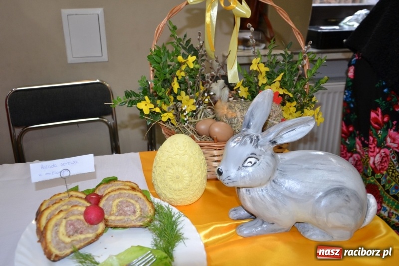 Zdjęcie w galerii na portalu naszraciborz.pl: Kiermasz Wielkanocny w Tworkowie WIDEO wiadomości z regionu