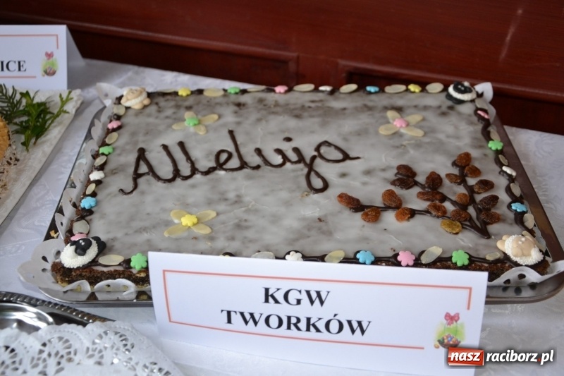 Zdjęcie w galerii na portalu naszraciborz.pl: Kiermasz Wielkanocny w Tworkowie WIDEO wiadomości z regionu