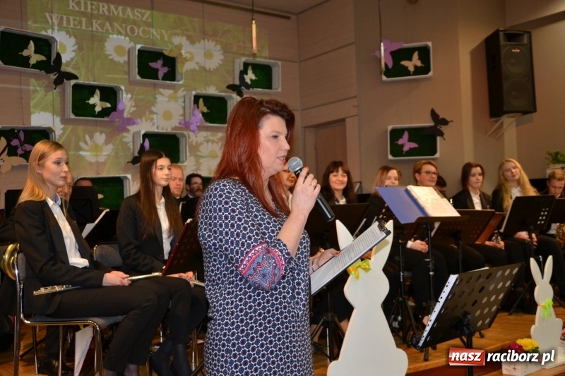 Zdjęcie w galerii na portalu naszraciborz.pl: Kiermasz Wielkanocny w Tworkowie WIDEO wiadomości z regionu