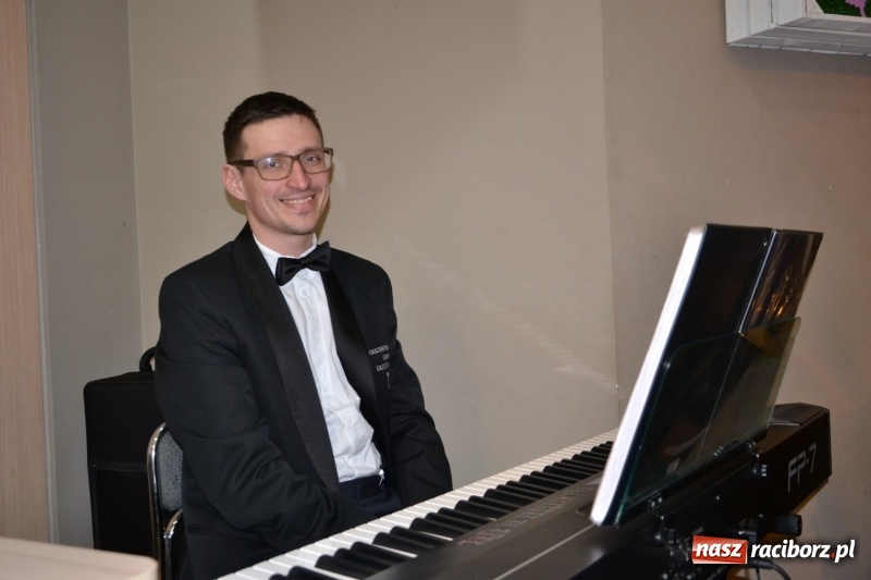 Zdjęcie w galerii na portalu naszraciborz.pl: Kiermasz Wielkanocny w Tworkowie WIDEO wiadomości z regionu