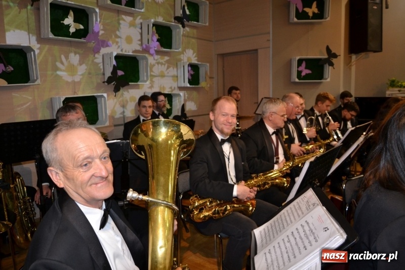 Zdjęcie w galerii na portalu naszraciborz.pl: Kiermasz Wielkanocny w Tworkowie WIDEO wiadomości z regionu