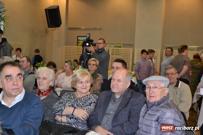 Zdjęcie w galerii na portalu naszraciborz.pl: Kiermasz Wielkanocny w Tworkowie WIDEO wiadomości z regionu