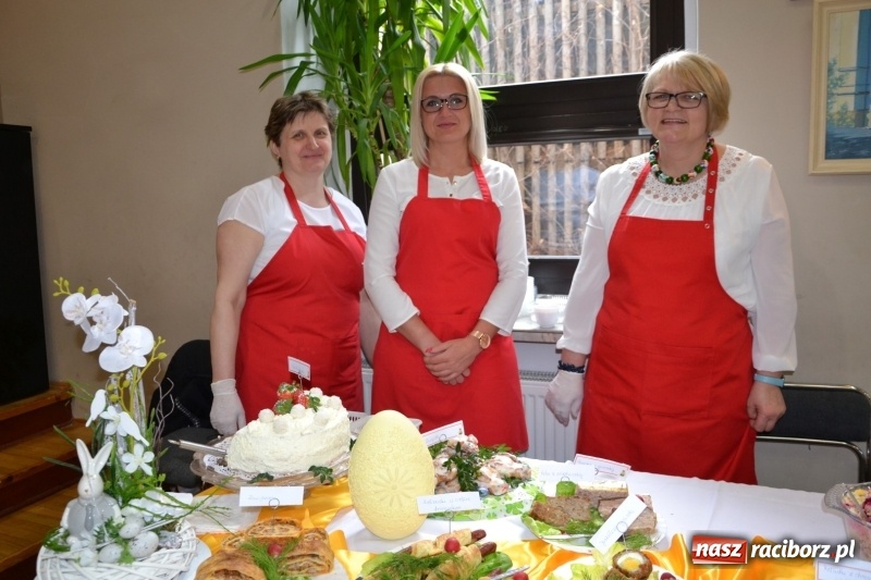 Zdjęcie w galerii na portalu naszraciborz.pl: Kiermasz Wielkanocny w Tworkowie WIDEO wiadomości z regionu