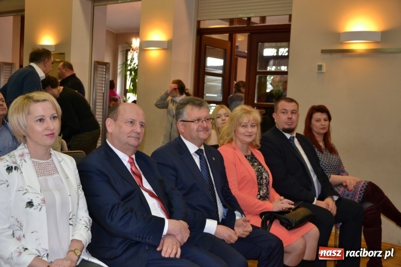 Zdjęcie w galerii na portalu naszraciborz.pl: Kiermasz Wielkanocny w Tworkowie WIDEO wiadomości z regionu