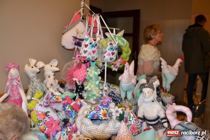 Zdjęcie w galerii na portalu naszraciborz.pl: Kiermasz Wielkanocny w Tworkowie WIDEO wiadomości z regionu