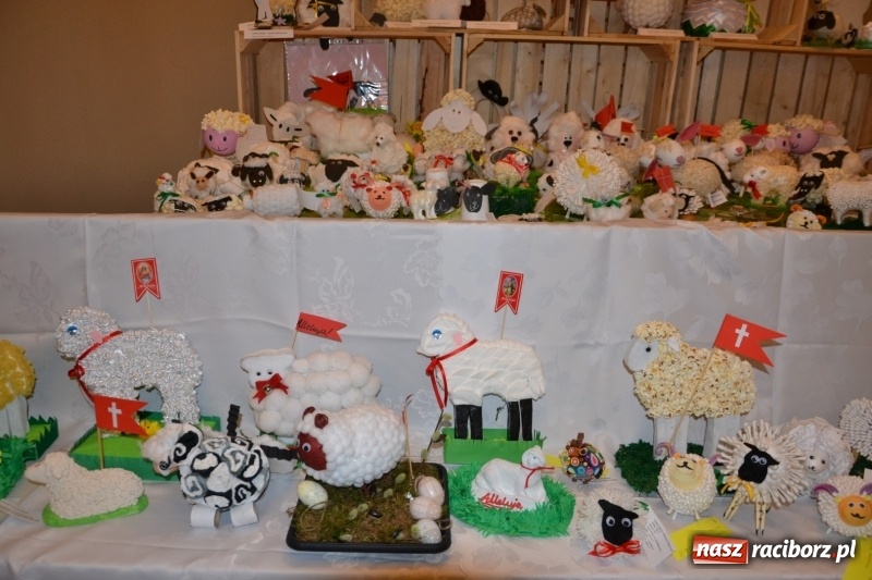 Zdjęcie w galerii na portalu naszraciborz.pl: Kiermasz Wielkanocny w Tworkowie WIDEO wiadomości z regionu