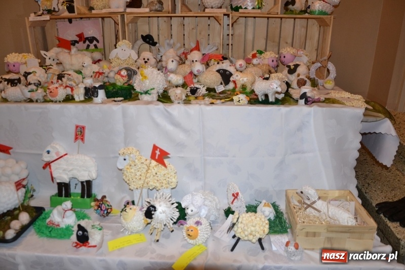 Zdjęcie w galerii na portalu naszraciborz.pl: Kiermasz Wielkanocny w Tworkowie WIDEO wiadomości z regionu