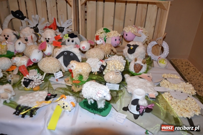 Zdjęcie w galerii na portalu naszraciborz.pl: Kiermasz Wielkanocny w Tworkowie WIDEO wiadomości z regionu