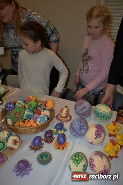 Zdjęcie w galerii na portalu naszraciborz.pl: Kiermasz Wielkanocny w Tworkowie WIDEO wiadomości z regionu