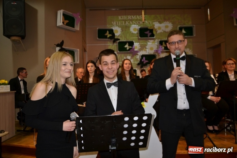 Zdjęcie w galerii na portalu naszraciborz.pl: Kiermasz Wielkanocny w Tworkowie WIDEO wiadomości z regionu