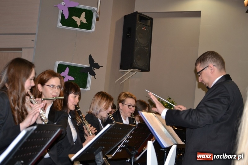 Zdjęcie w galerii na portalu naszraciborz.pl: Kiermasz Wielkanocny w Tworkowie WIDEO wiadomości z regionu