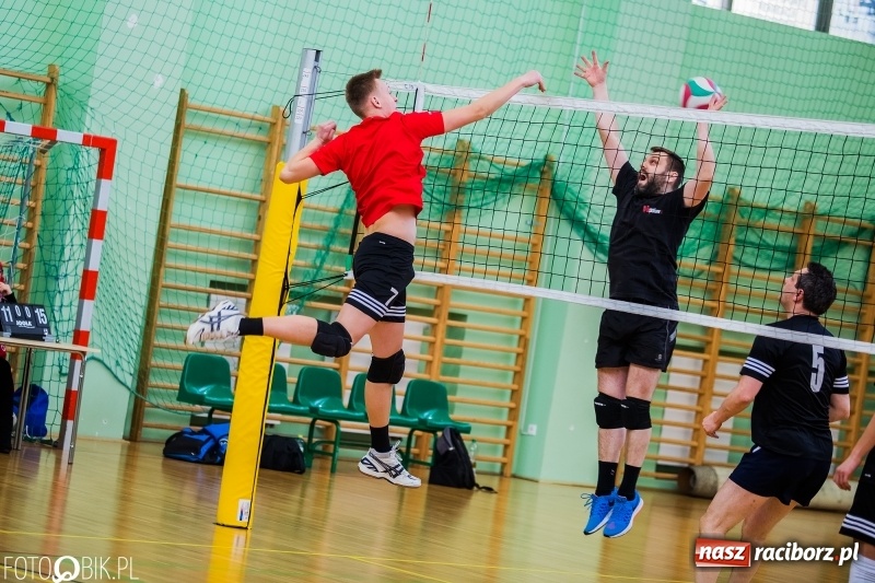 Zdjęcie w galerii na portalu naszraciborz.pl: RLPS: Faworyci nie zawiedli. Niespodziewana porażka Eko-Okien wiadomości z regionu