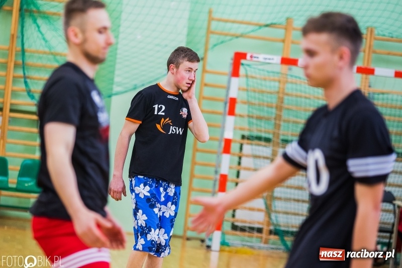 Zdjęcie w galerii na portalu naszraciborz.pl: RLPS: Faworyci nie zawiedli. Niespodziewana porażka Eko-Okien wiadomości z regionu