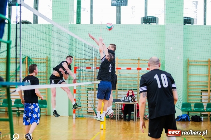 Zdjęcie w galerii na portalu naszraciborz.pl: RLPS: Faworyci nie zawiedli. Niespodziewana porażka Eko-Okien wiadomości z regionu