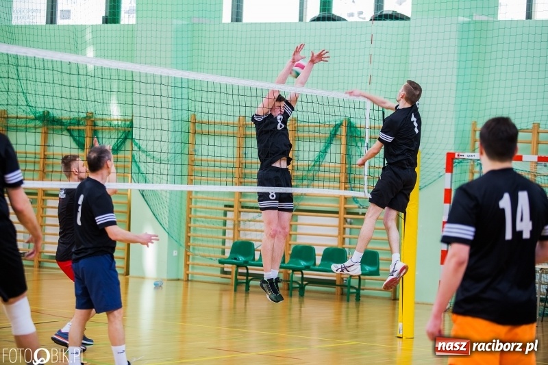 Zdjęcie w galerii na portalu naszraciborz.pl: RLPS: Faworyci nie zawiedli. Niespodziewana porażka Eko-Okien wiadomości z regionu