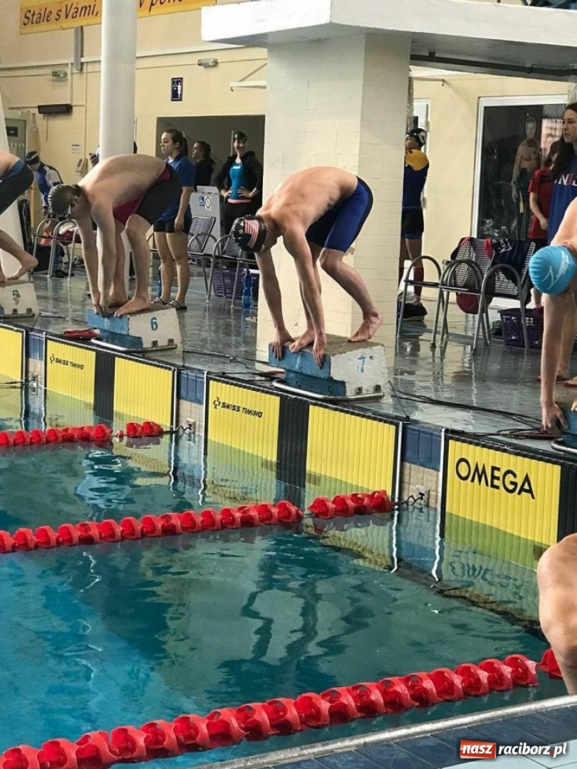 Zdjęcie w galerii na portalu naszraciborz.pl: Pływanie.  Sukcesy ZSOMS w Ołomuńcu wiadomości z regionu