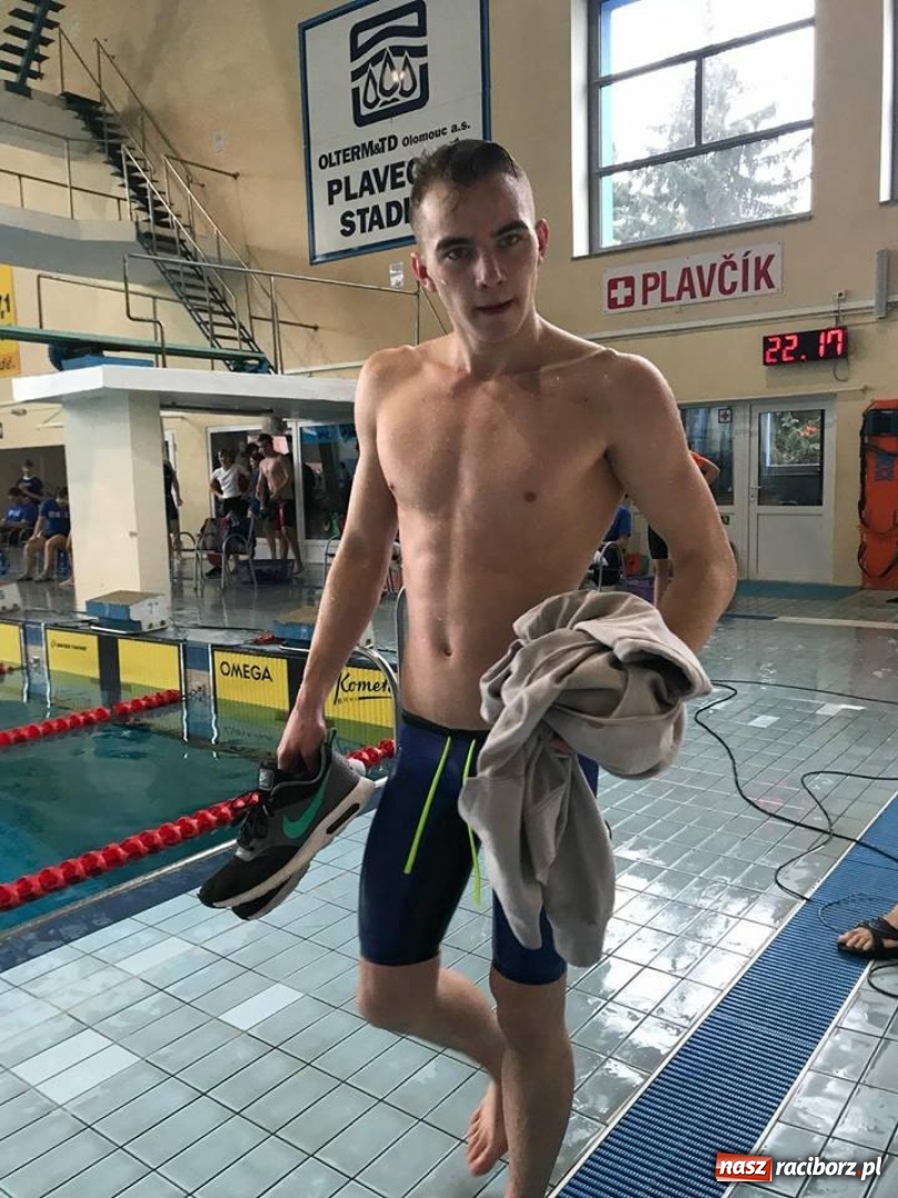 Zdjęcie w galerii na portalu naszraciborz.pl: Pływanie.  Sukcesy ZSOMS w Ołomuńcu wiadomości z regionu