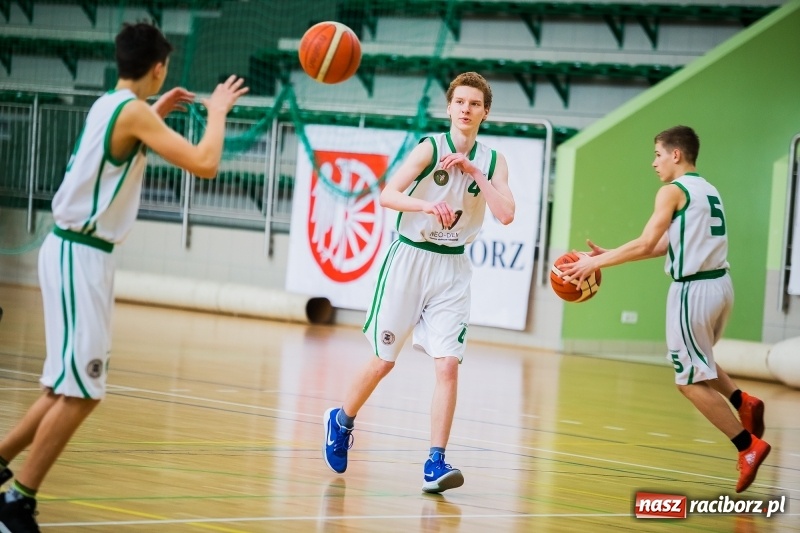 Zdjęcie w galerii na portalu naszraciborz.pl: Finały miejskie w koszykówce chłopców szkół podstawowych wiadomości z regionu