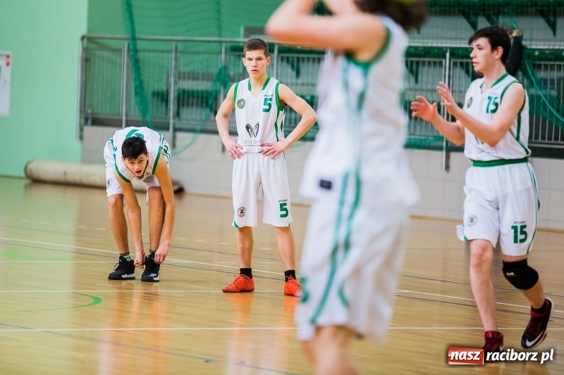 Zdjęcie w galerii na portalu naszraciborz.pl: Finały miejskie w koszykówce chłopców szkół podstawowych wiadomości z regionu