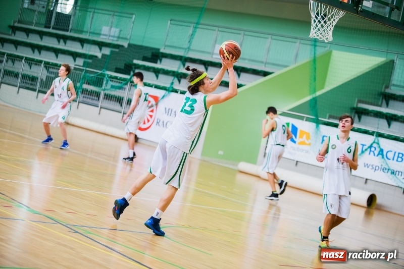 Zdjęcie w galerii na portalu naszraciborz.pl: Finały miejskie w koszykówce chłopców szkół podstawowych wiadomości z regionu