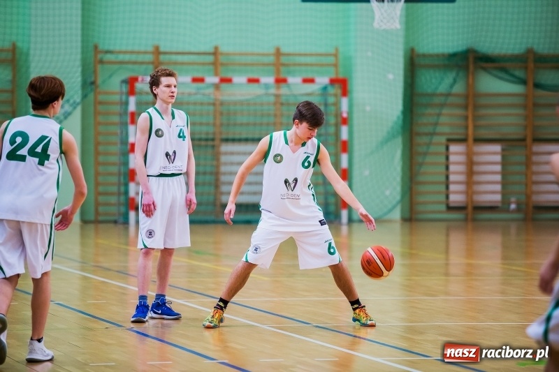 Zdjęcie w galerii na portalu naszraciborz.pl: Finały miejskie w koszykówce chłopców szkół podstawowych wiadomości z regionu