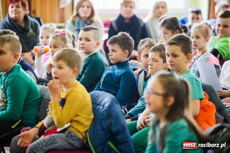 Zdjęcie w galerii na portalu naszraciborz.pl: Gminny Konkurs Piosenki Religijnej w Borucinie  wiadomości z regionu