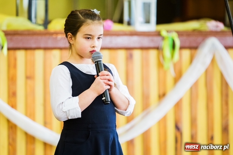 Zdjęcie w galerii na portalu naszraciborz.pl: Gminny Konkurs Piosenki Religijnej w Borucinie  wiadomości z regionu
