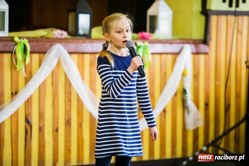 Zdjęcie w galerii na portalu naszraciborz.pl: Gminny Konkurs Piosenki Religijnej w Borucinie  wiadomości z regionu