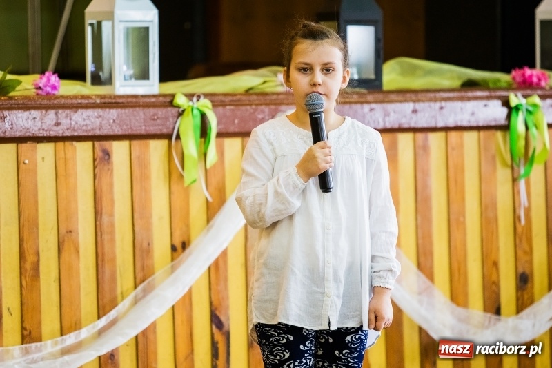 Zdjęcie w galerii na portalu naszraciborz.pl: Gminny Konkurs Piosenki Religijnej w Borucinie  wiadomości z regionu
