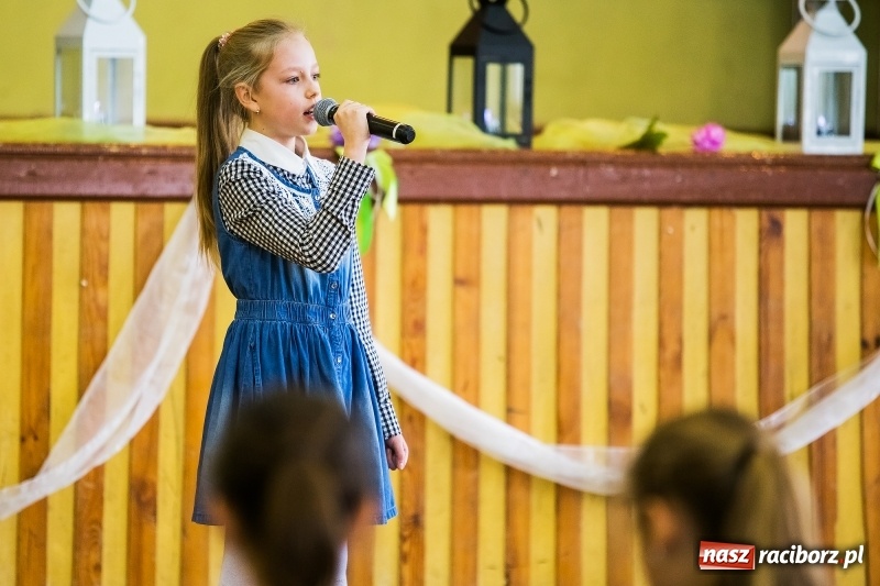 Zdjęcie w galerii na portalu naszraciborz.pl: Gminny Konkurs Piosenki Religijnej w Borucinie  wiadomości z regionu