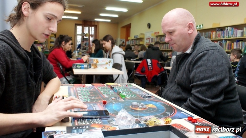 Zdjęcie w galerii na portalu naszraciborz.pl: Pograjmy razem! Japońskie stwory w bibliotece  wiadomości z regionu