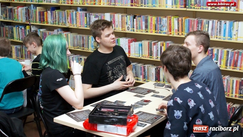 Zdjęcie w galerii na portalu naszraciborz.pl: Pograjmy razem! Japońskie stwory w bibliotece  wiadomości z regionu