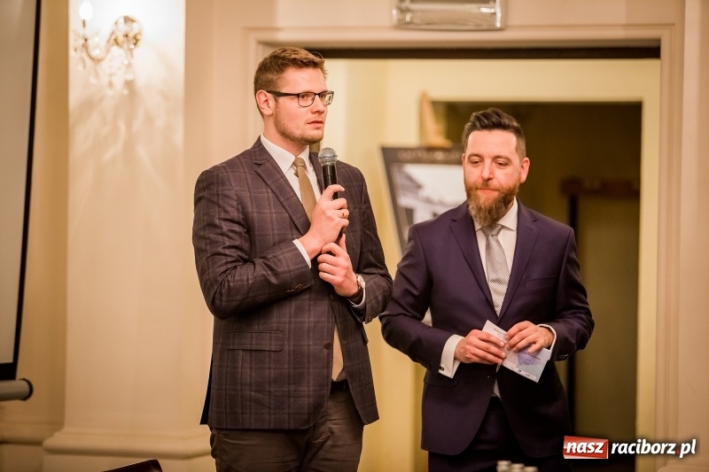 Zdjęcie w galerii na portalu naszraciborz.pl: Konferencja o biznesie z udziałem Michała Kamińskiego, doradcy premiera Morawieckiego wiadomości z regionu