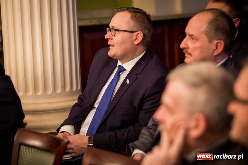 Zdjęcie w galerii na portalu naszraciborz.pl: Konferencja o biznesie z udziałem Michała Kamińskiego, doradcy premiera Morawieckiego wiadomości z regionu