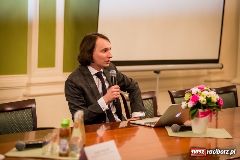 Zdjęcie w galerii na portalu naszraciborz.pl: Konferencja o biznesie z udziałem Michała Kamińskiego, doradcy premiera Morawieckiego wiadomości z regionu