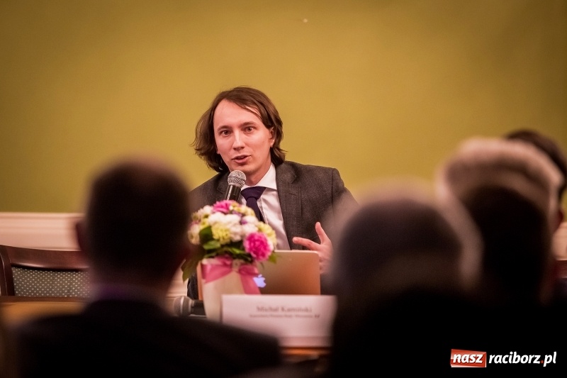 Zdjęcie w galerii na portalu naszraciborz.pl: Konferencja o biznesie z udziałem Michała Kamińskiego, doradcy premiera Morawieckiego wiadomości z regionu