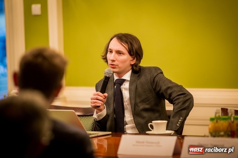 Zdjęcie w galerii na portalu naszraciborz.pl: Konferencja o biznesie z udziałem Michała Kamińskiego, doradcy premiera Morawieckiego wiadomości z regionu