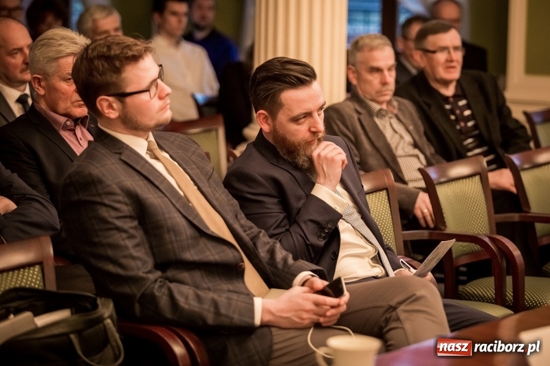 Zdjęcie w galerii na portalu naszraciborz.pl: Konferencja o biznesie z udziałem Michała Kamińskiego, doradcy premiera Morawieckiego wiadomości z regionu