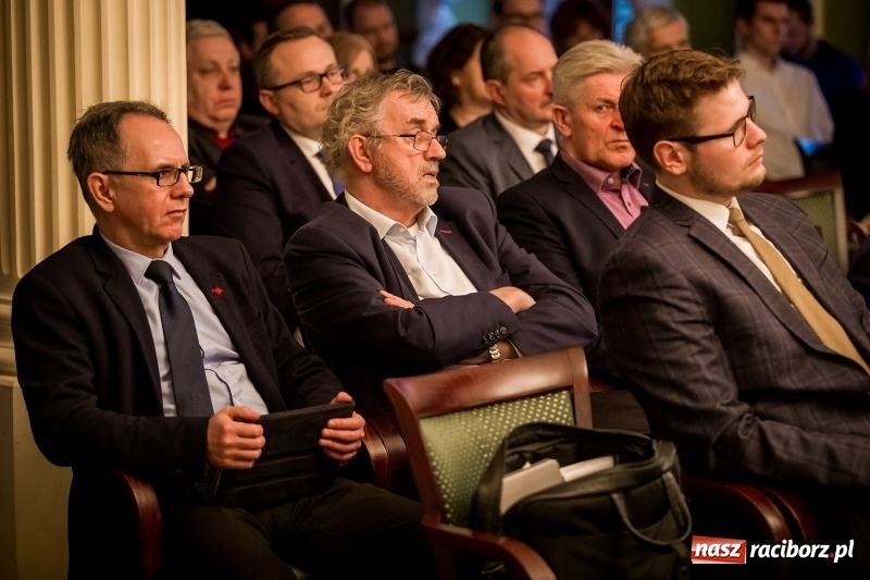 Zdjęcie w galerii na portalu naszraciborz.pl: Konferencja o biznesie z udziałem Michała Kamińskiego, doradcy premiera Morawieckiego wiadomości z regionu